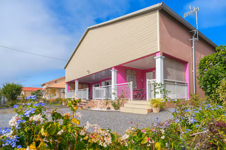 La Casa Moderna extérieur